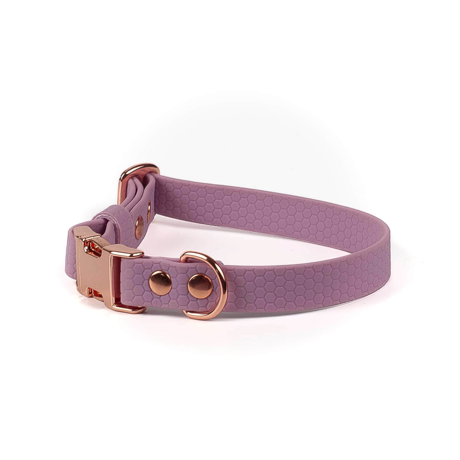 Obroża regulowana w kolorze Dusty Pink z kolekcji Fur Glamour od Petsband - widoczna od strony zapięcia
